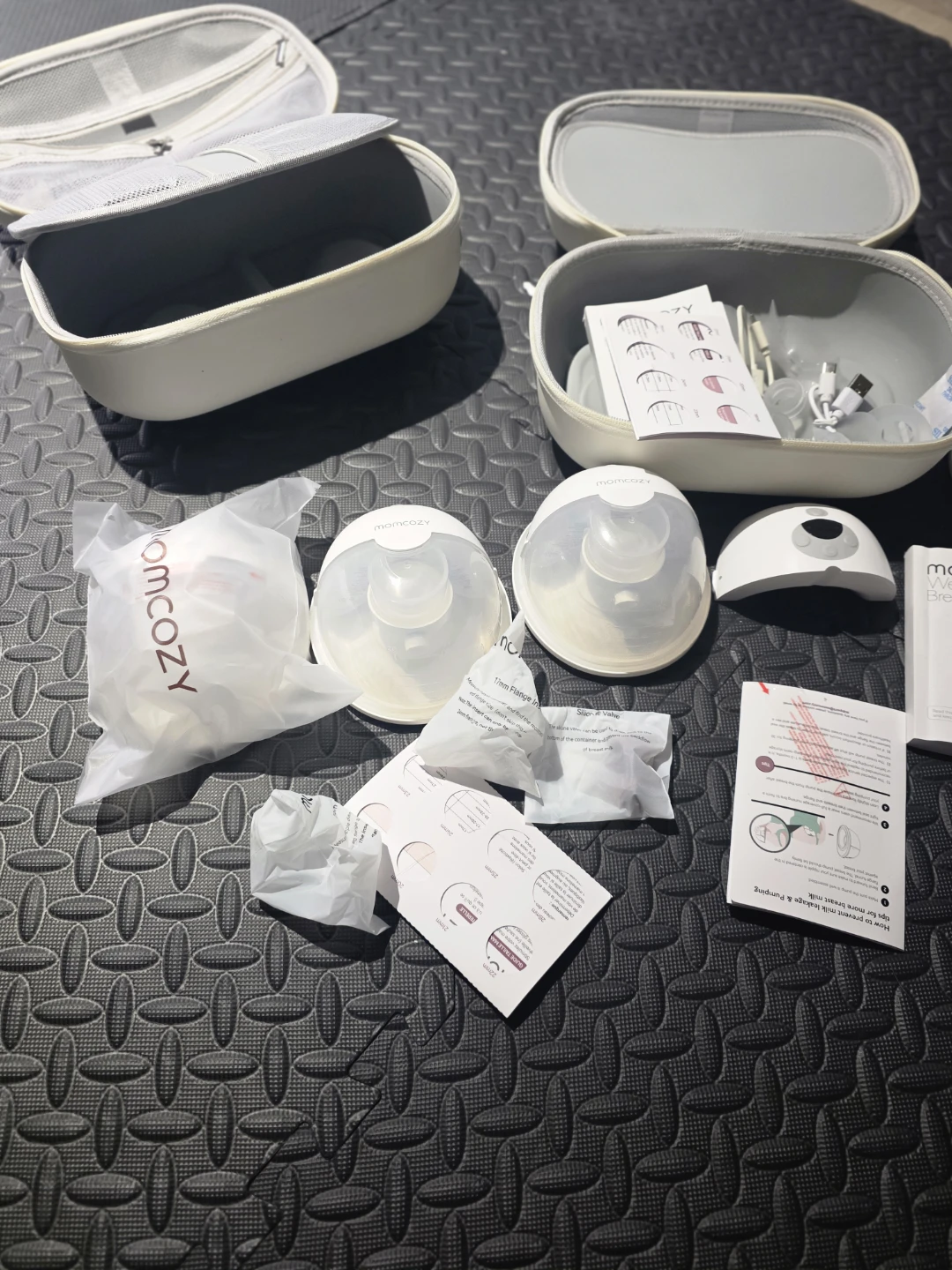 🏆 Momcozy Wearable Breast Pump M5 - photo 4