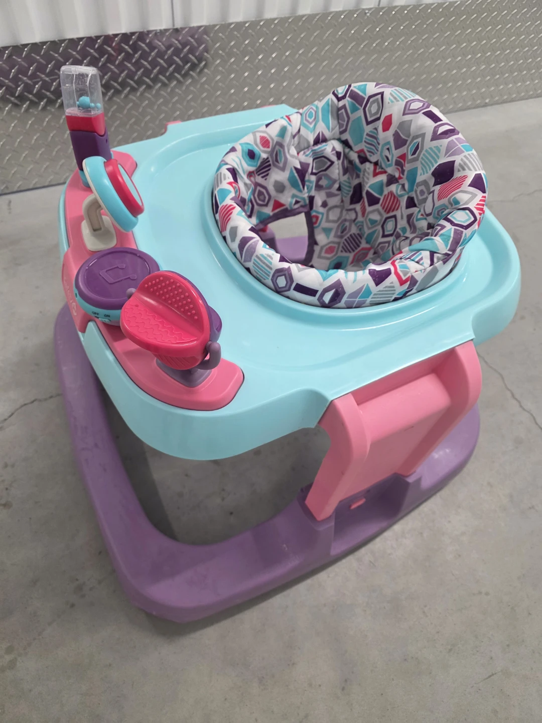 Safety 1st baby walker - photo 5