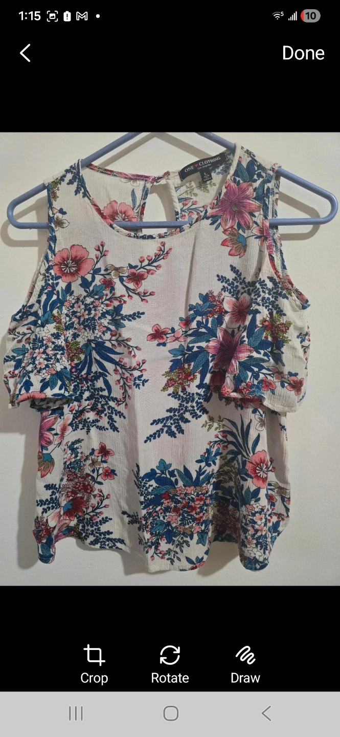 ONE Clothing Floral Cold Shoulder Top Size L - photo 4