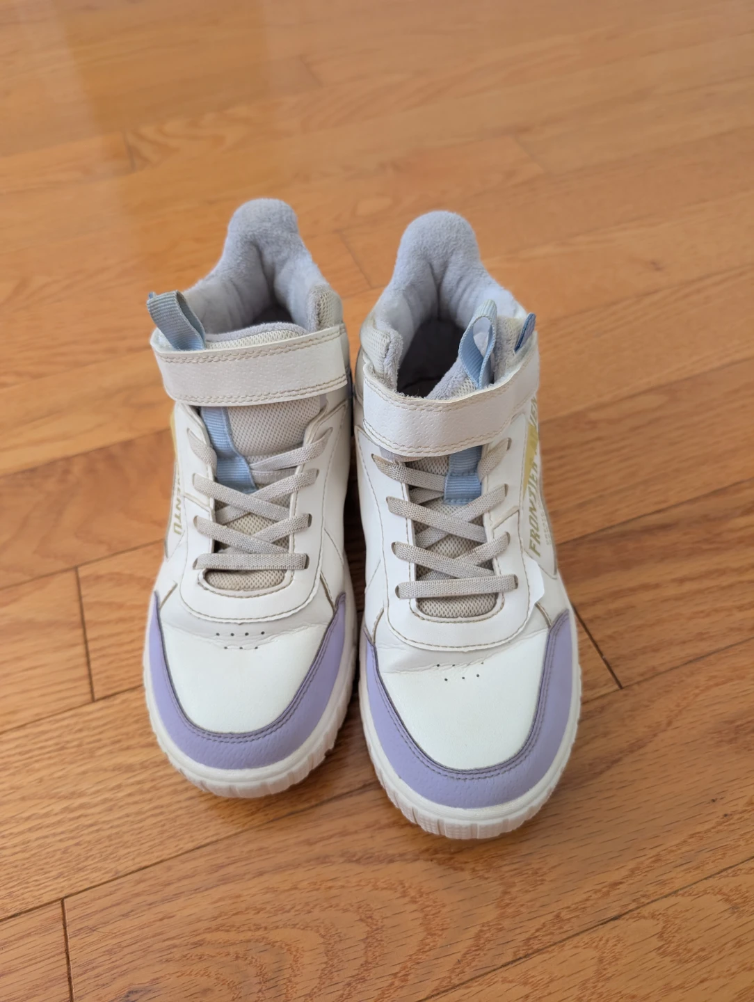 Frontier Adventu High-Top Sneakers - Size 35 🏆