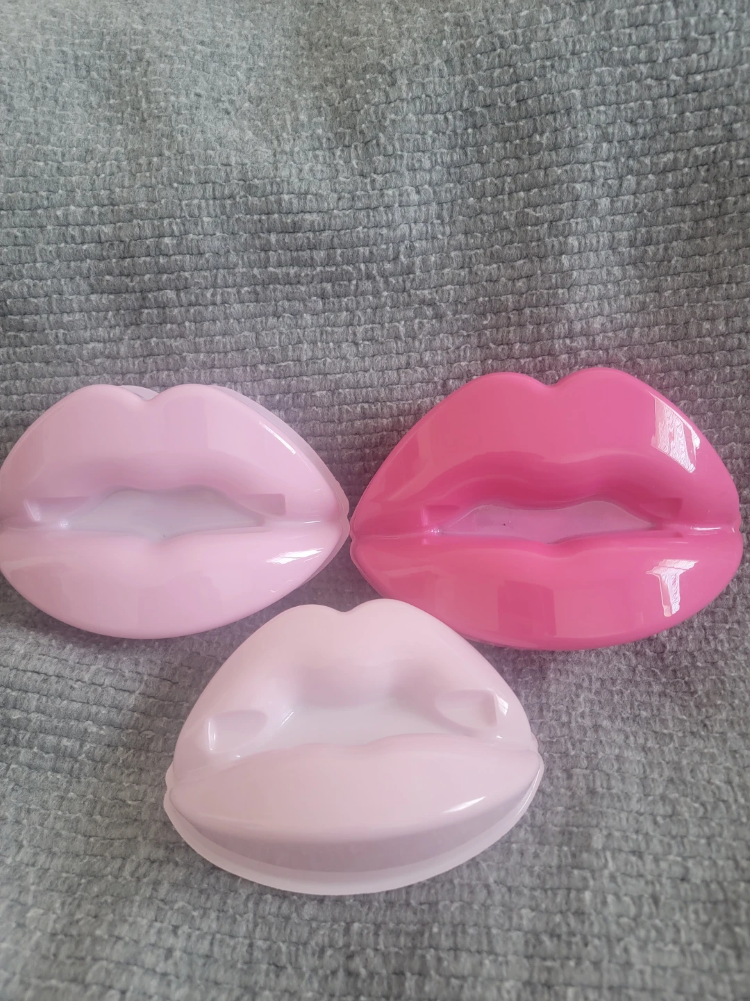 Set of 3 Lip Shaped Candy/Trinket Containers - Pink Hues