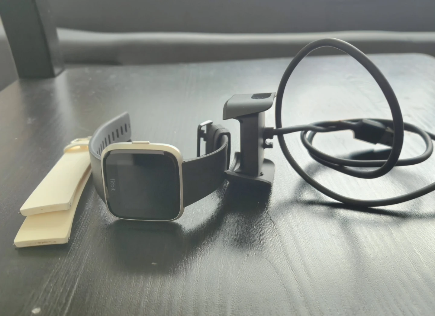 Fitbit Versa Smartwatch - photo 2