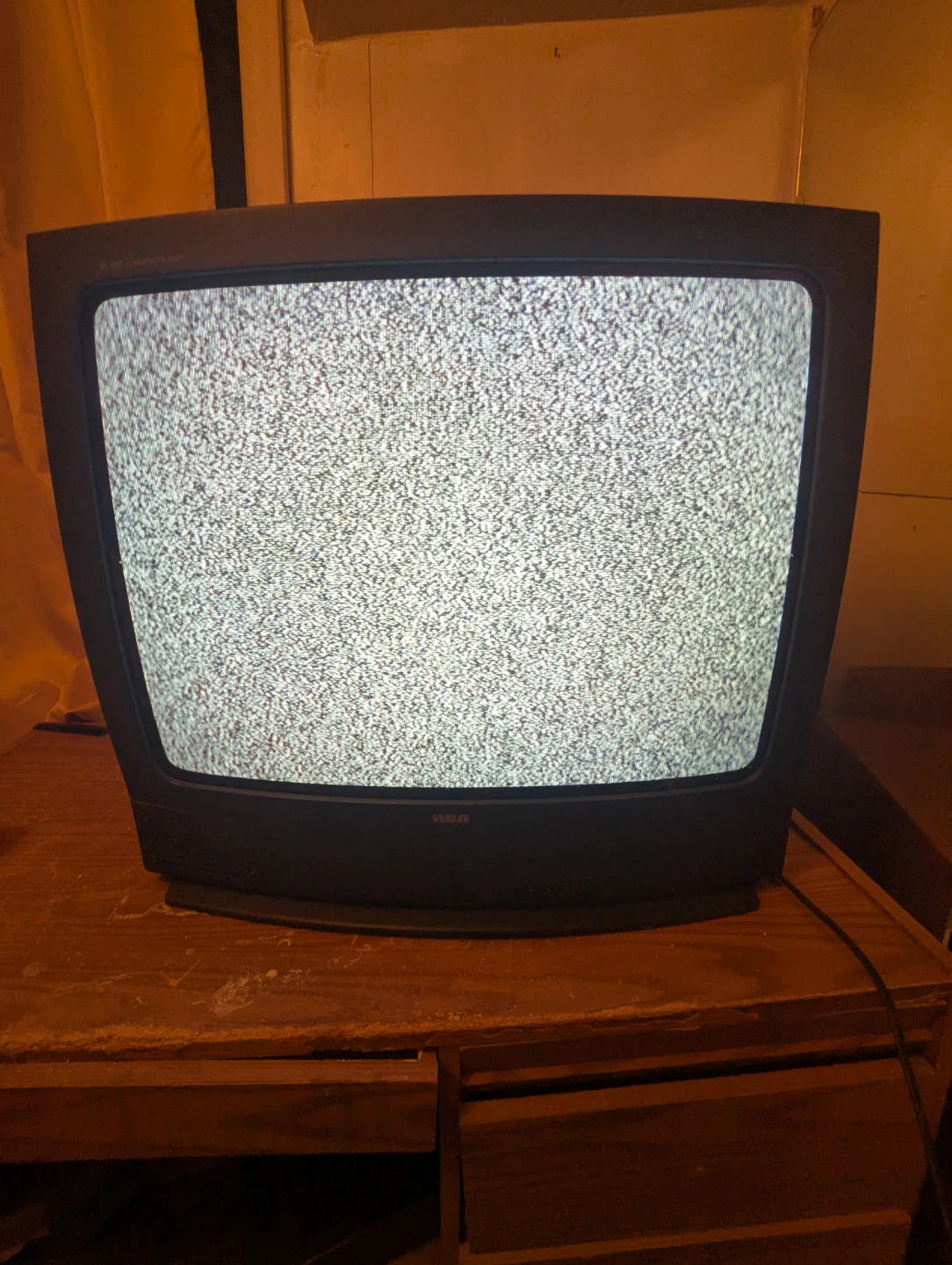 RCA XL100 Tube TV 25"