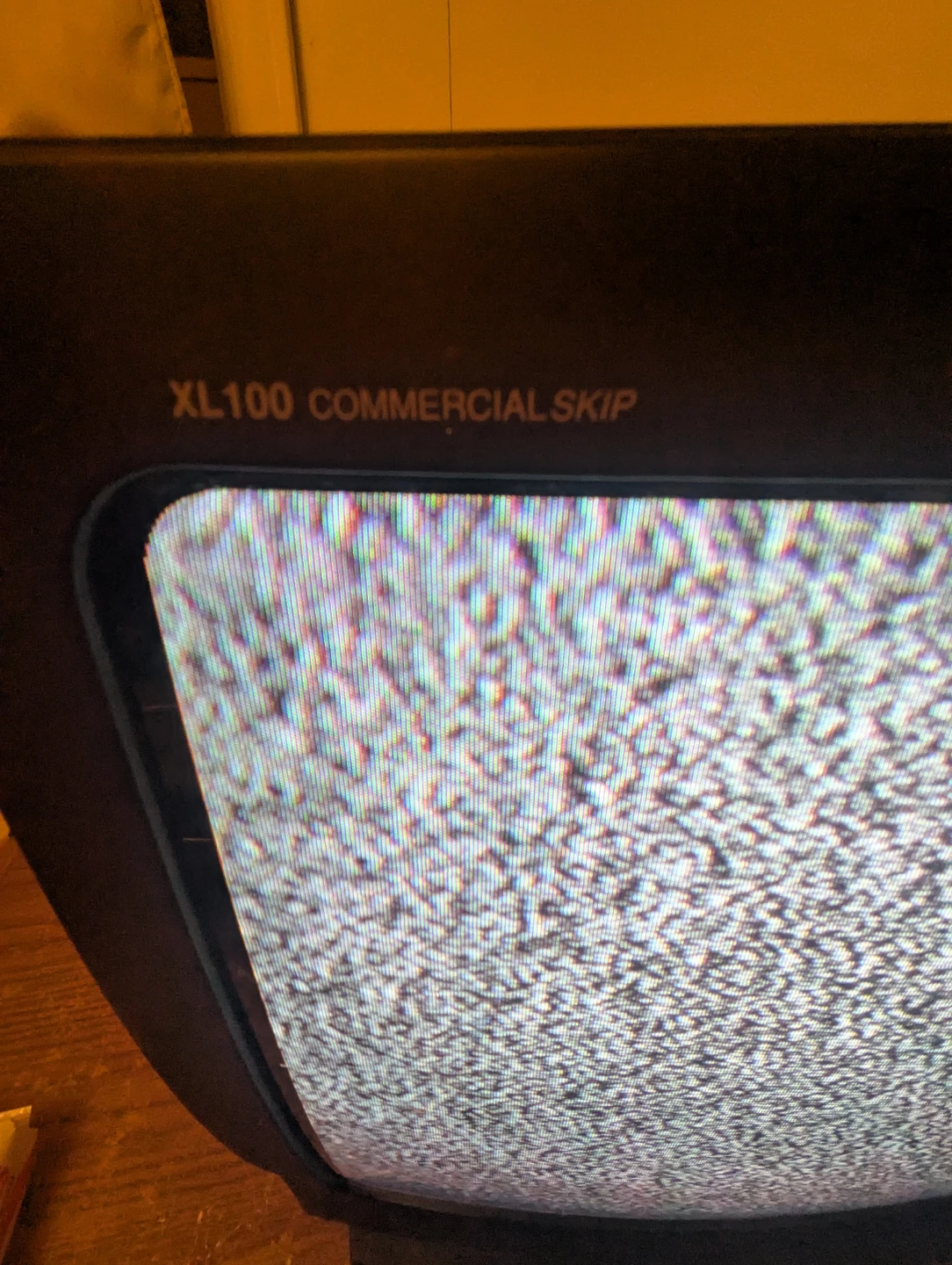 RCA XL100 Tube TV 25" - photo 2