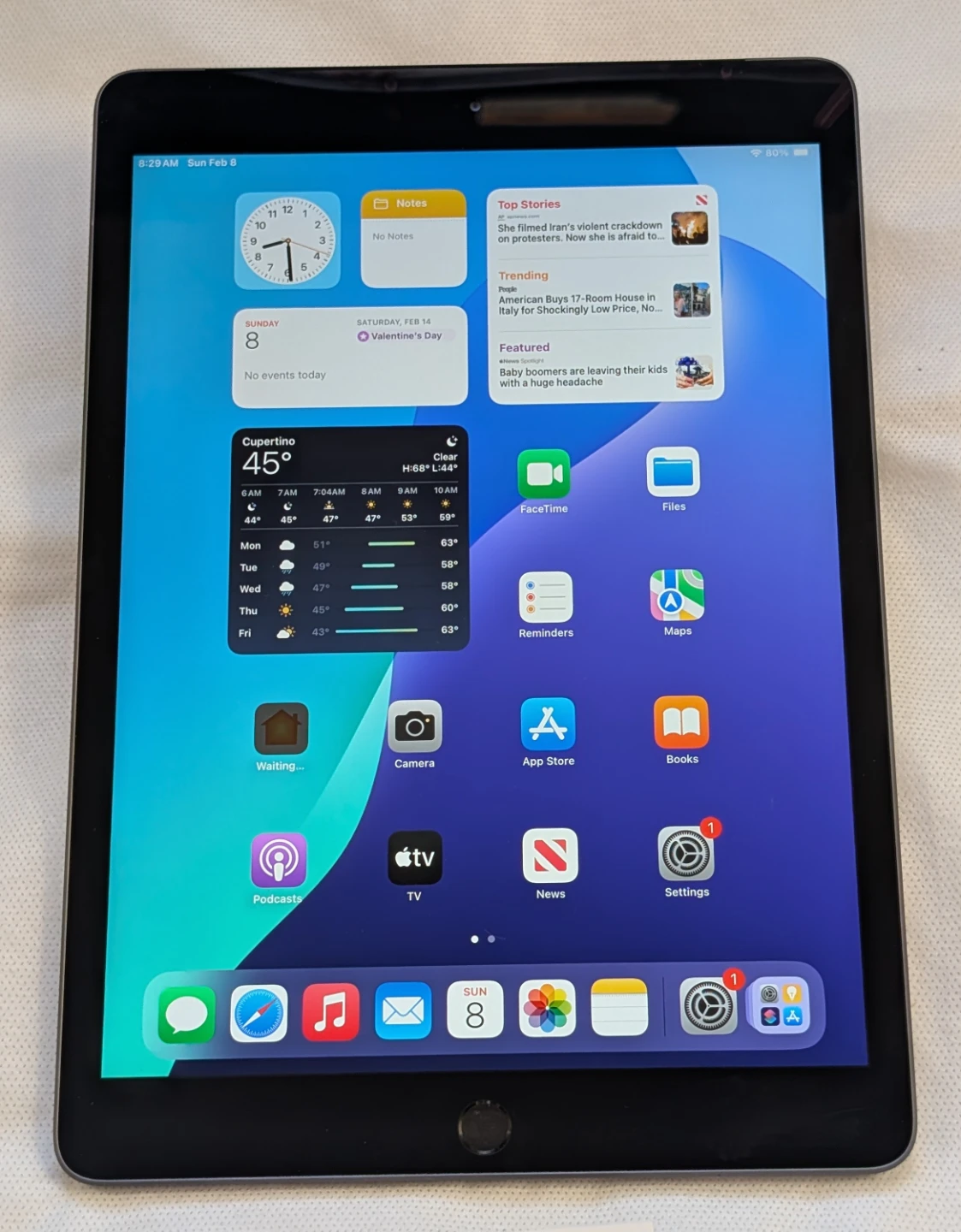 Nice APPLE iPad 7 10.2 inch 128GB WIFI PLUS 4G CELLULAR UNLOCKED