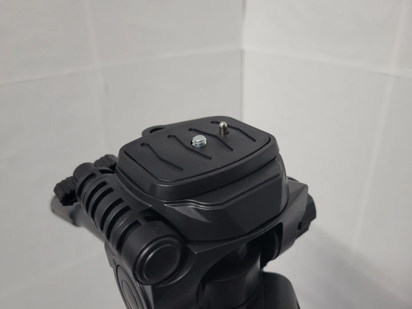 NEW Black Camera Tripod with Carrying Bag - photo 3