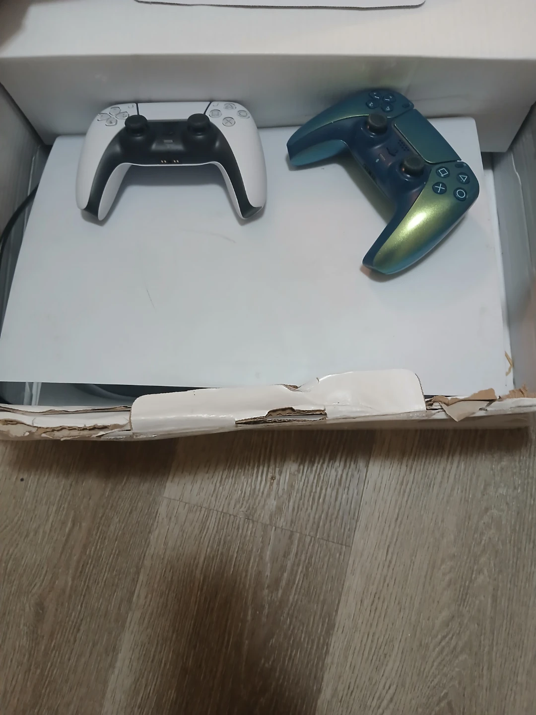 PS5 with two DualSense Controllers -  Limited edition - photo 2