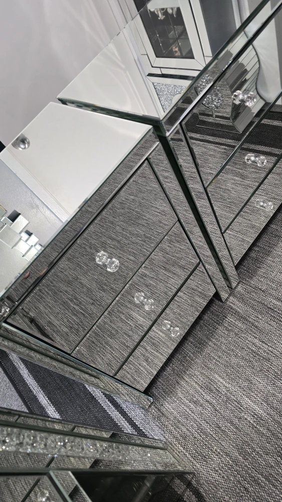 Mirrored Chest of Drawers - photo 3