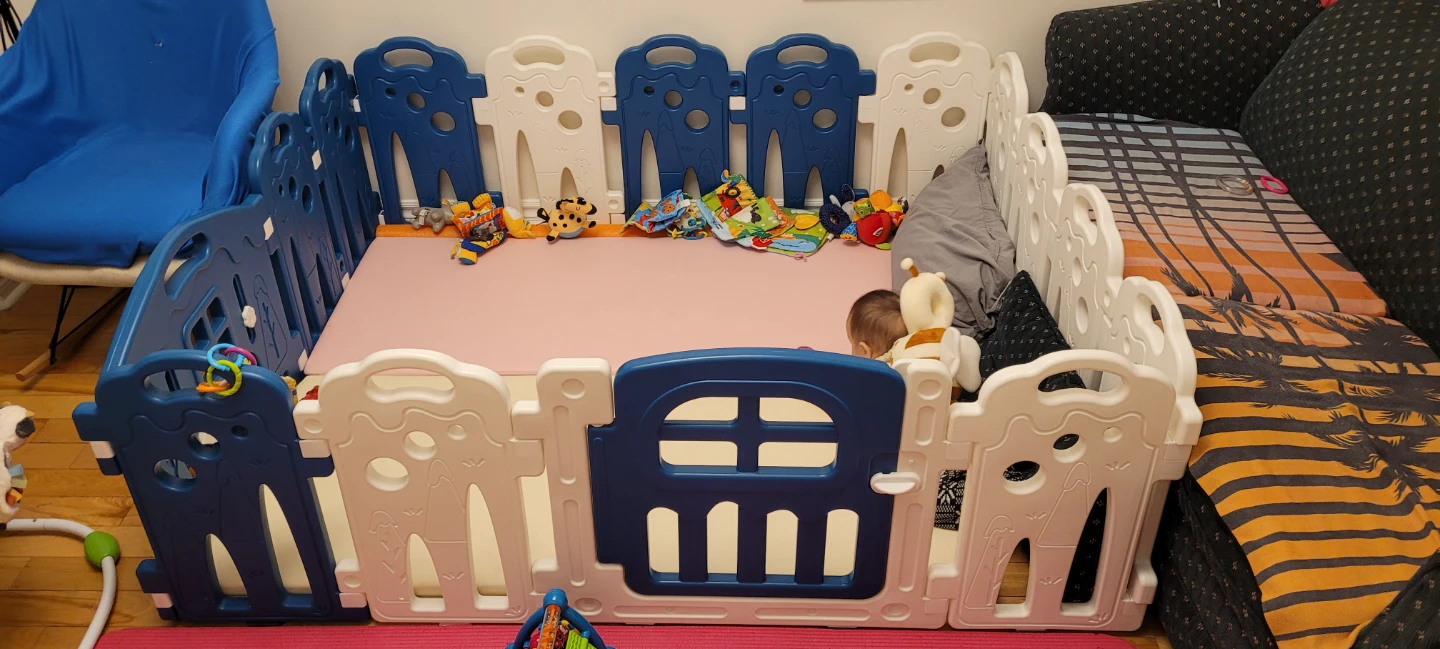 Blue and White Playpen with Gate - photo 3