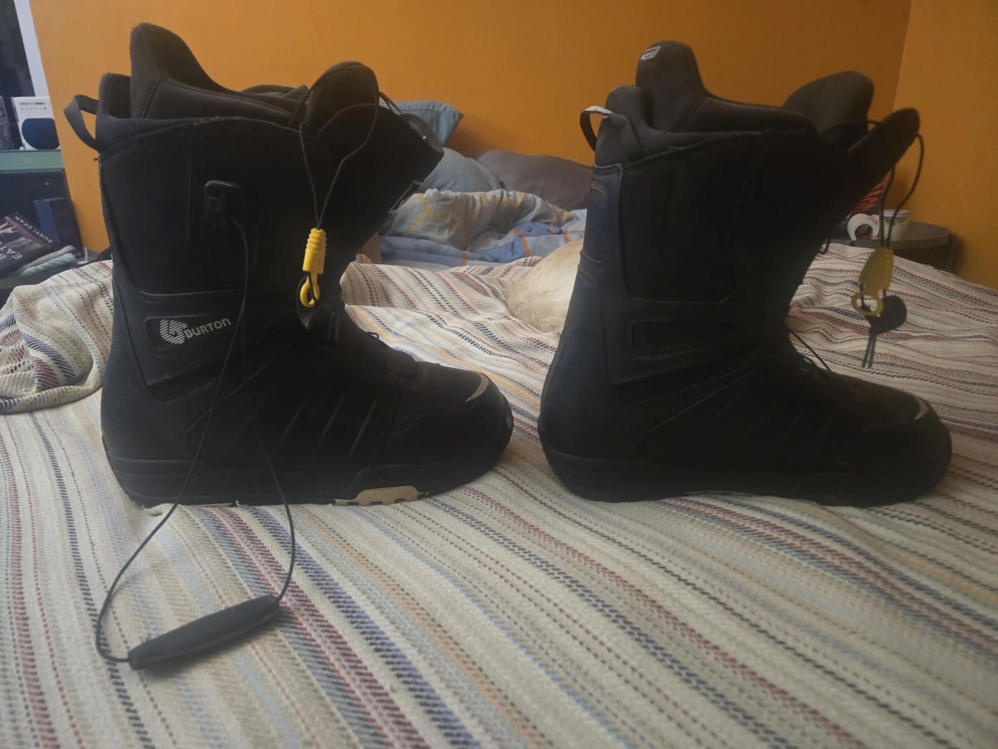 Burton Moto Snowboard Boots - Men's Size 11 - photo 4