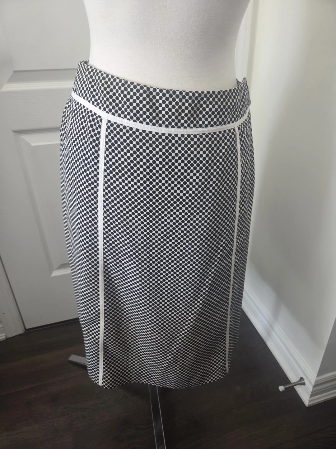 Black and White Polka Dot Pencil Skirt - photo 3