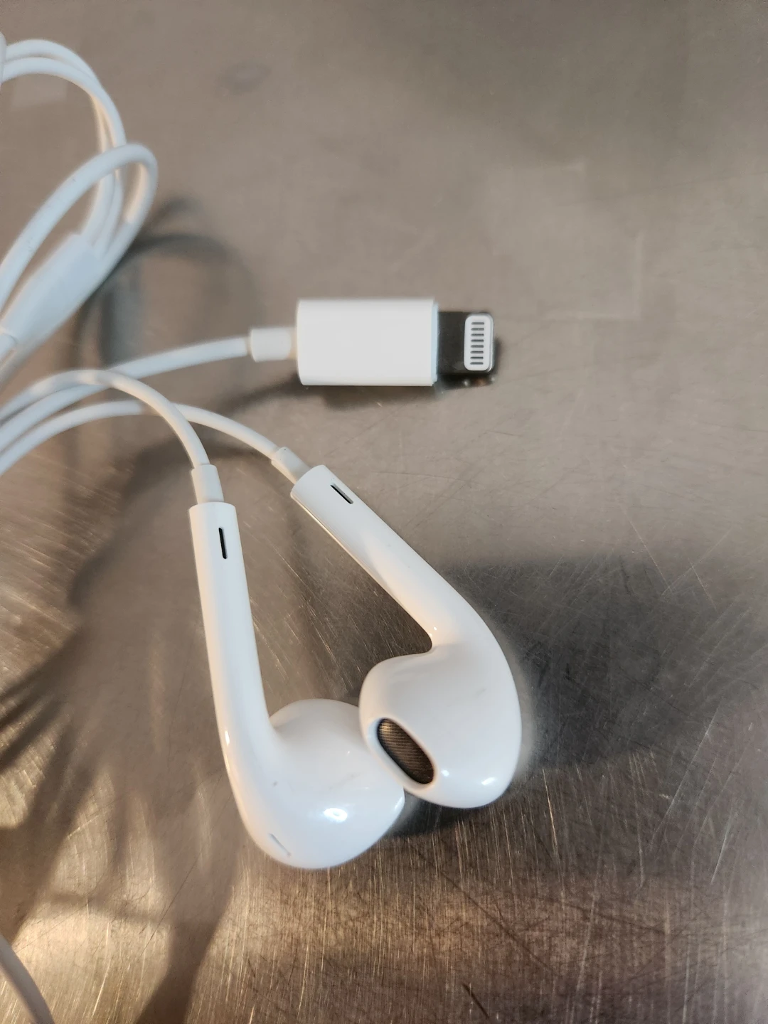 Apple EarPods with Lightning Connector - photo 2