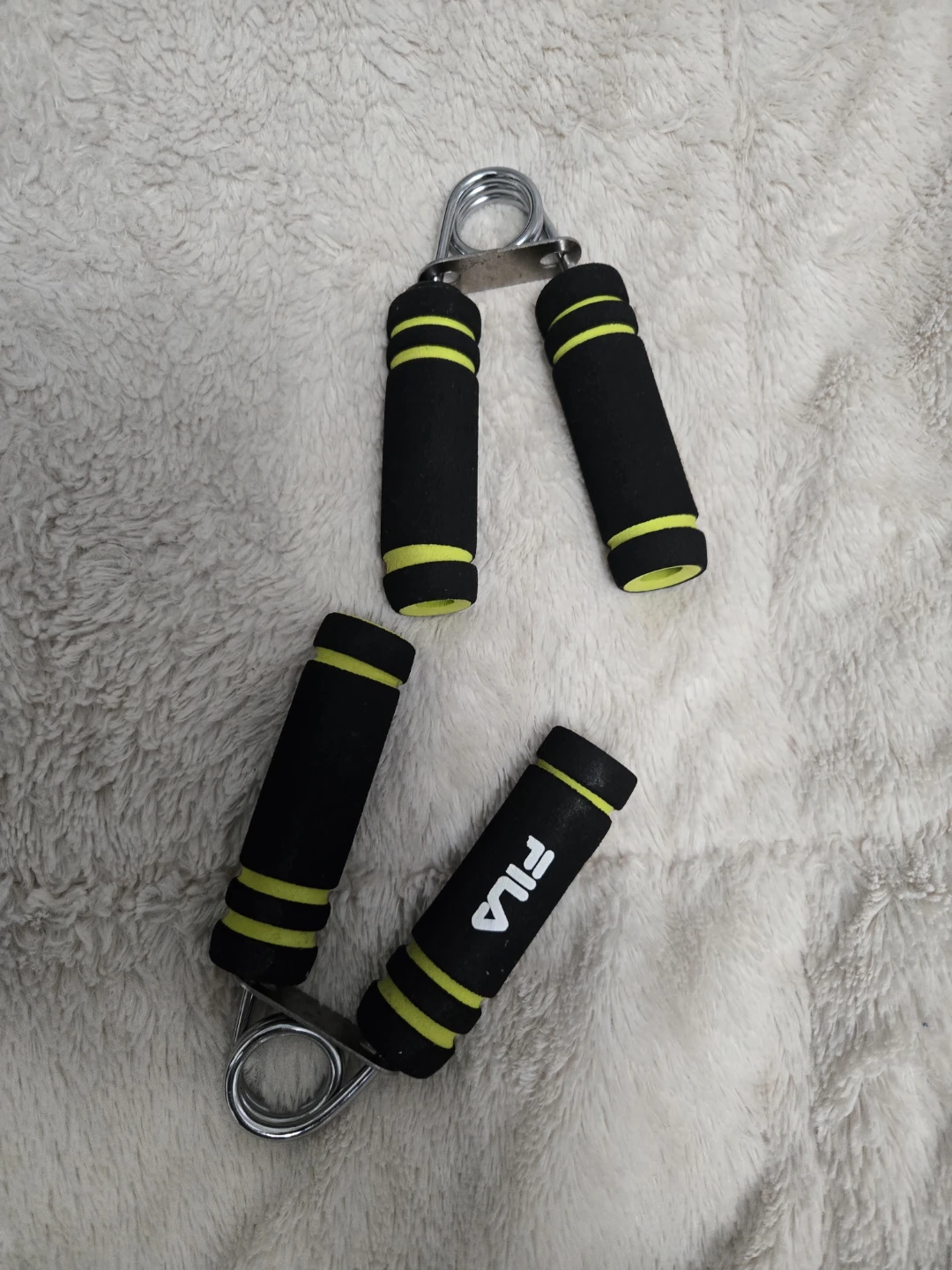 Fila Hand Grips🥕