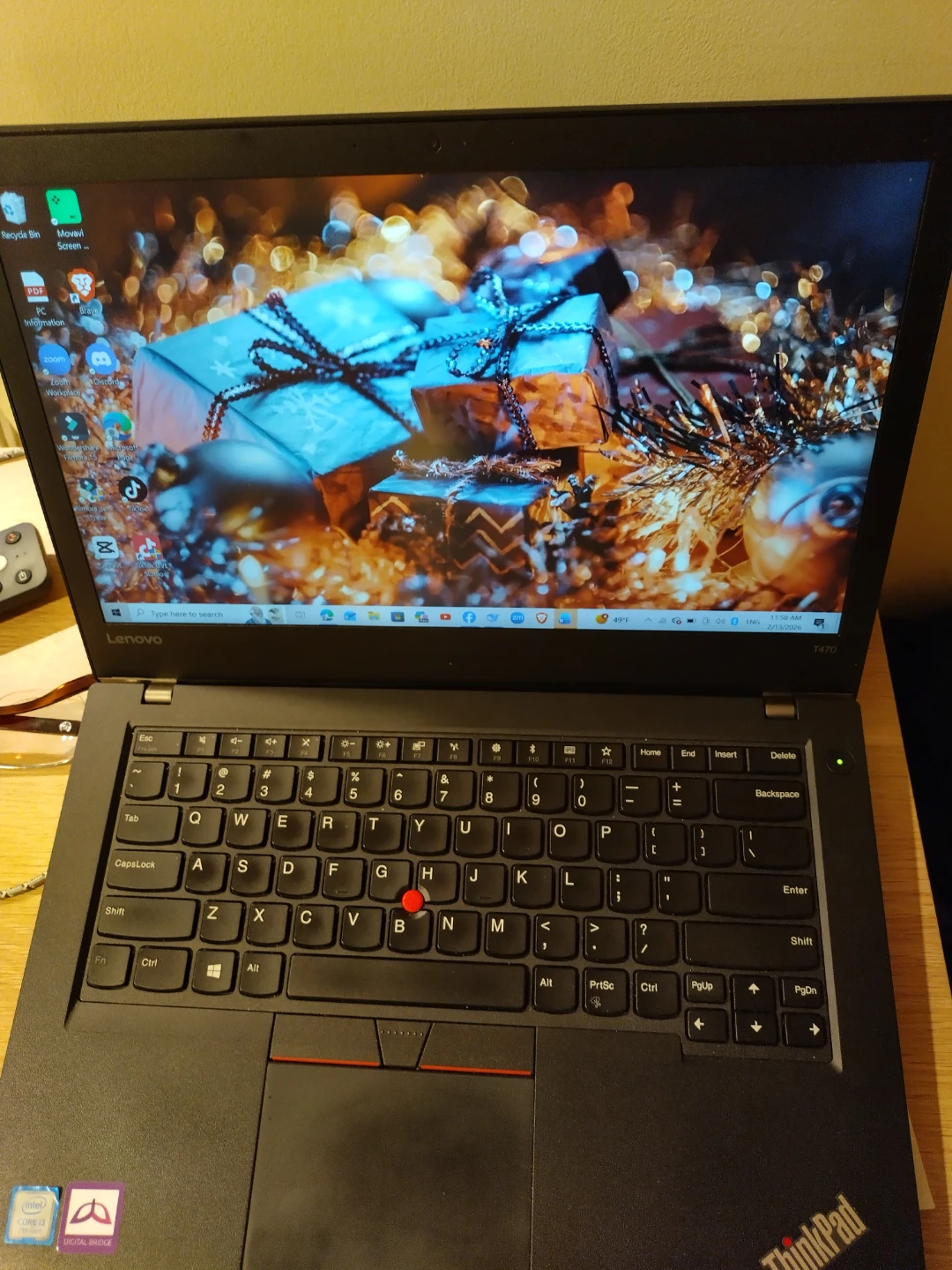 Lenovo ThinkPad T470 Laptop - photo 2