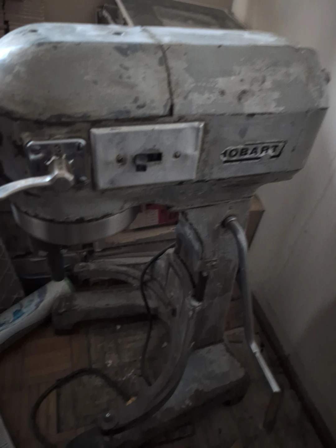 Hobart Commercial Stand Mixer. Parts or repair. - photo 4