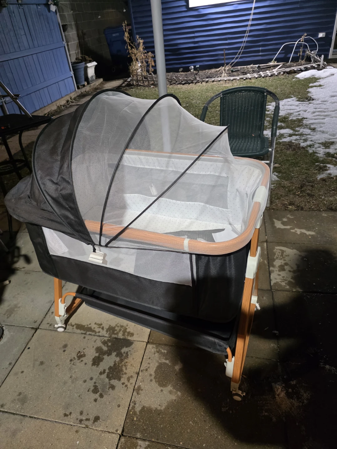 Baby Bassinet with Mosquito Net