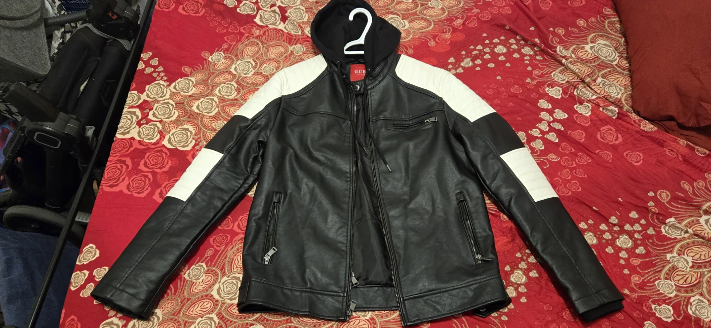 Stylish Guess Jacket - Black & White with hoodie.