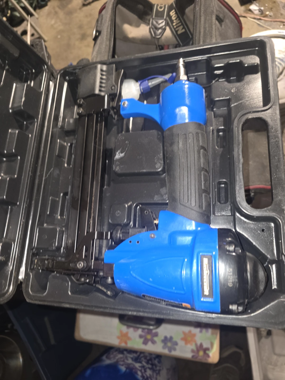 Mastercraft Air Nailer Kit
