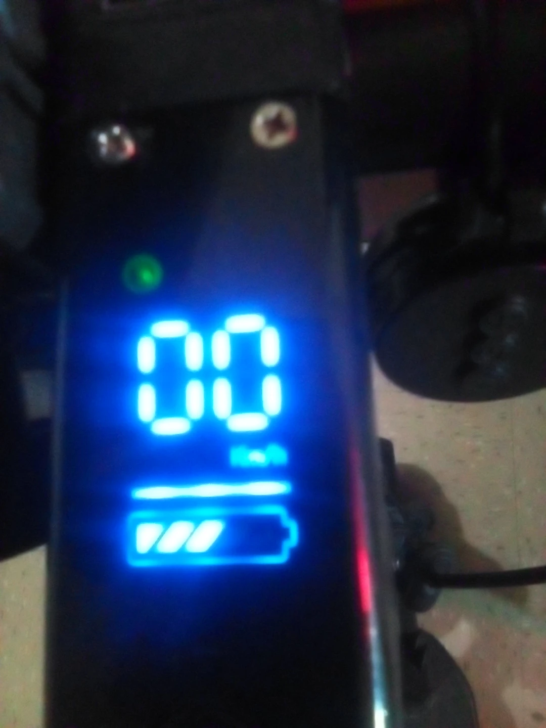 AOVOPRO Electric Scooter - photo 5