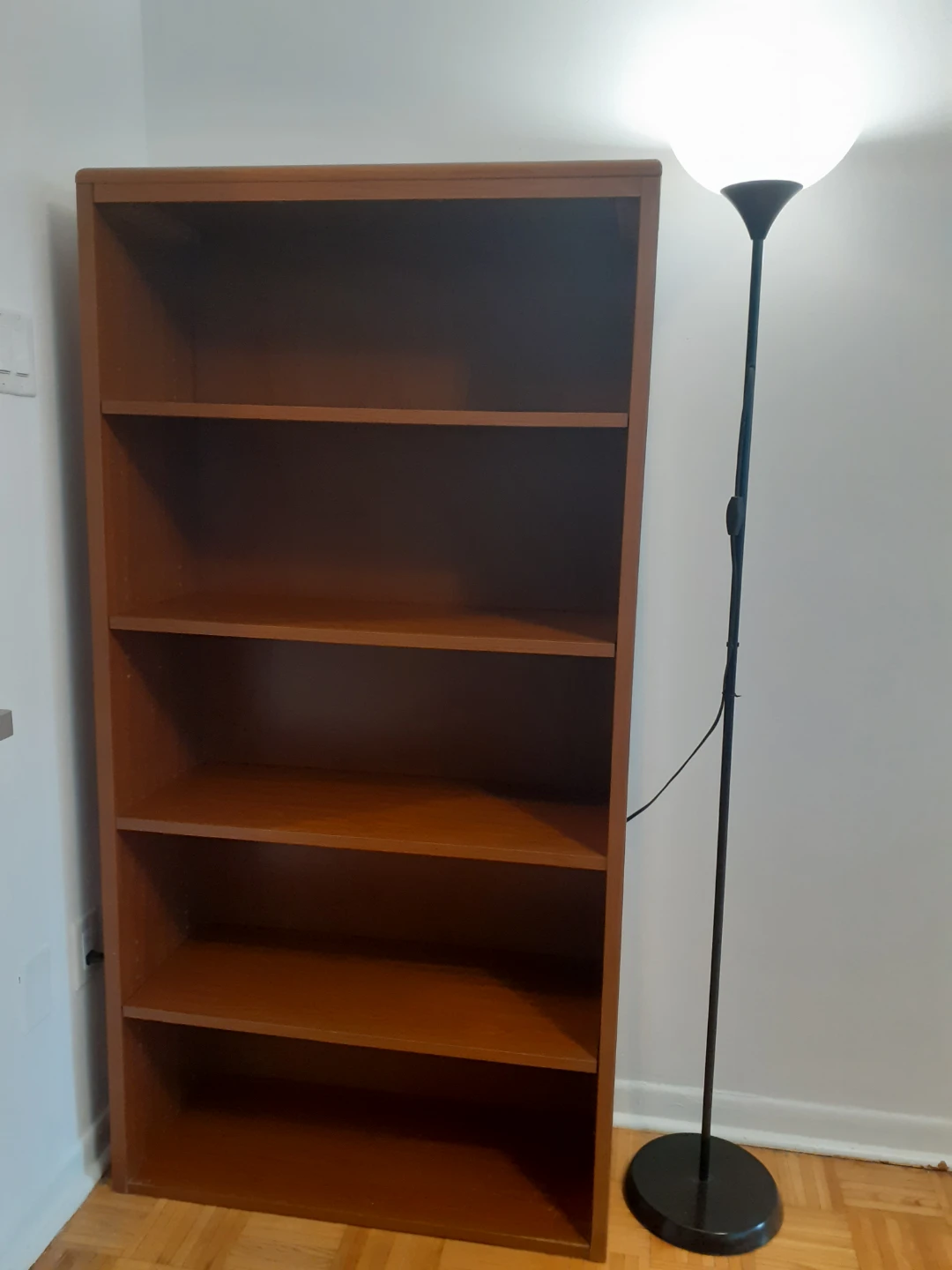 Wooden 5-shelf bookshelf - photo 3
