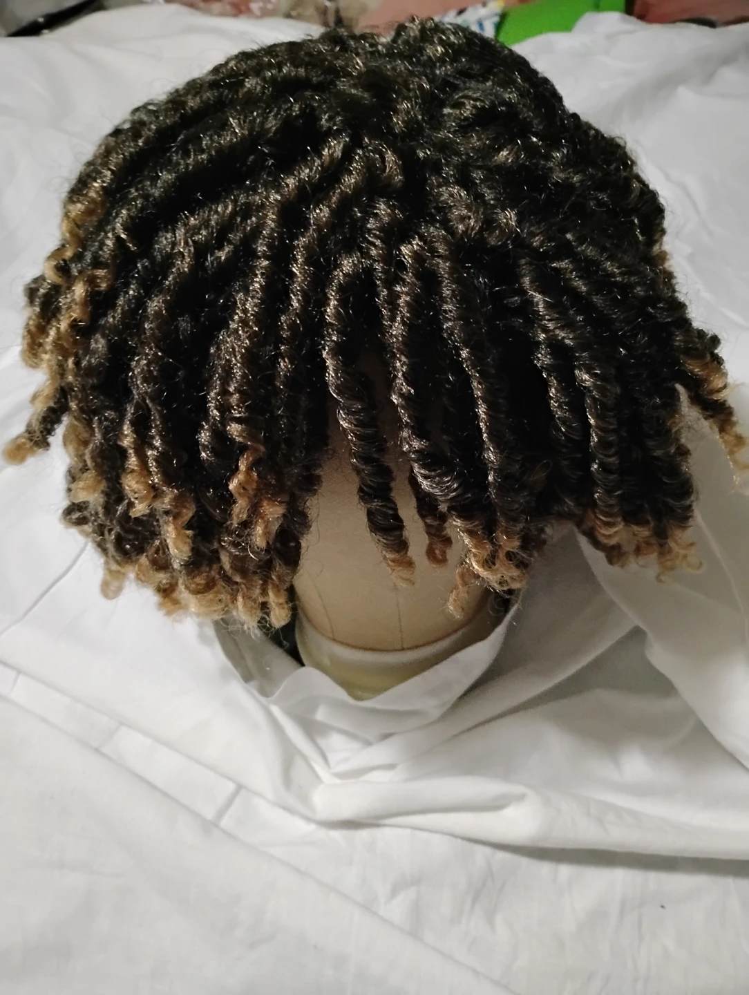 Twist Out Wig - Brown and Blonde Highlights