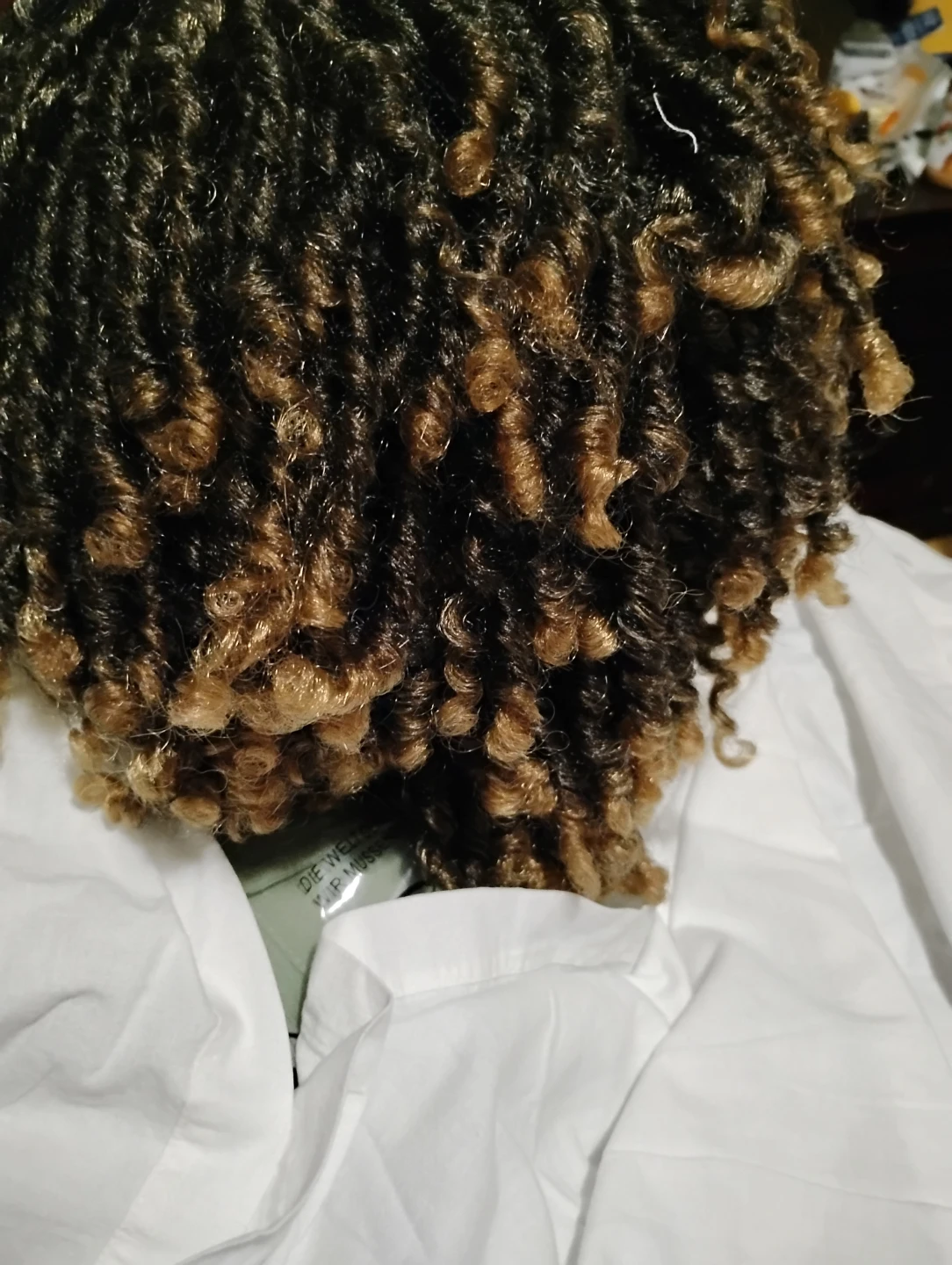 Twist Out Wig - Brown and Blonde Highlights - photo 2
