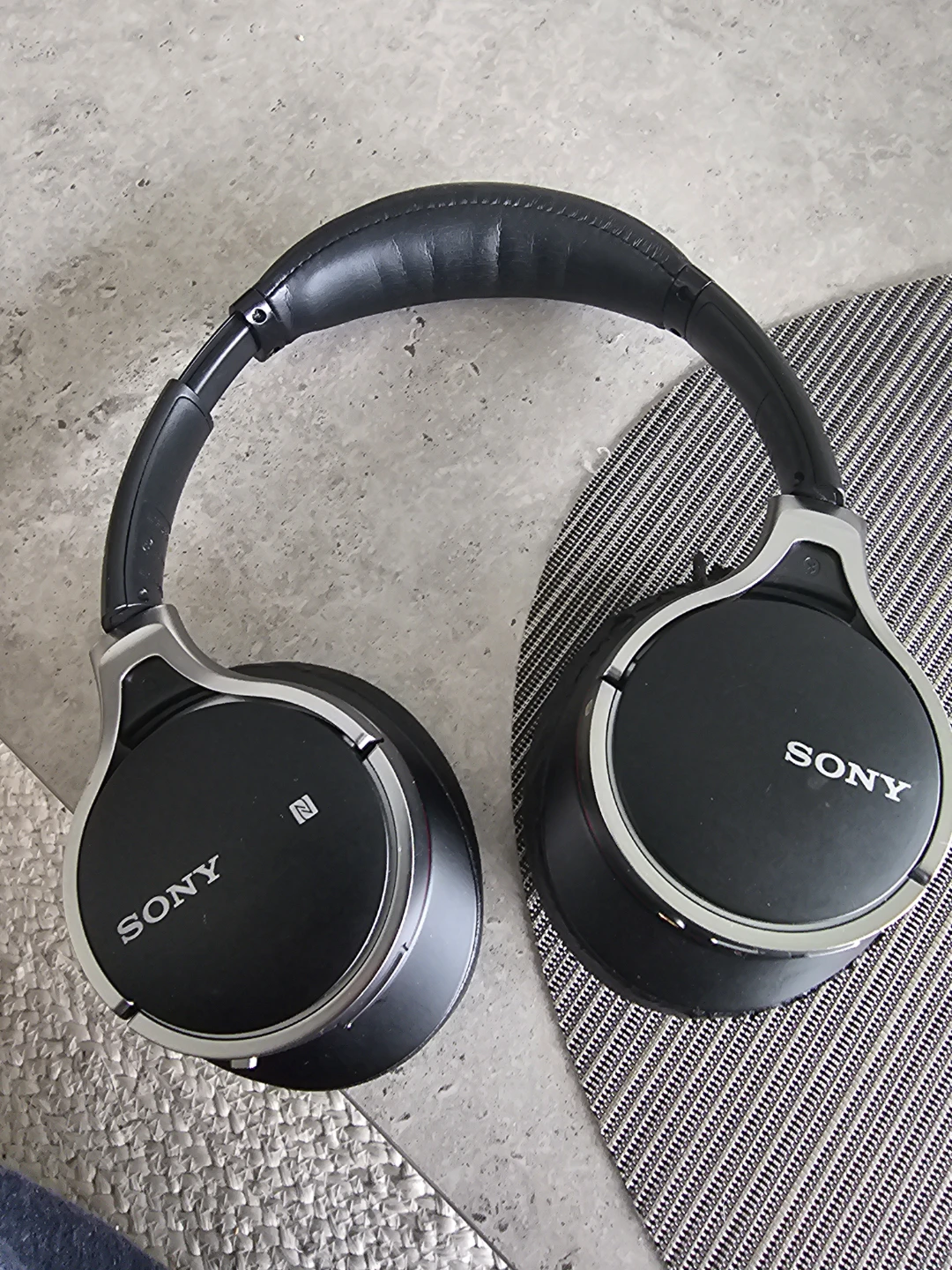 Sony Bluetooth Headphones - photo 2
