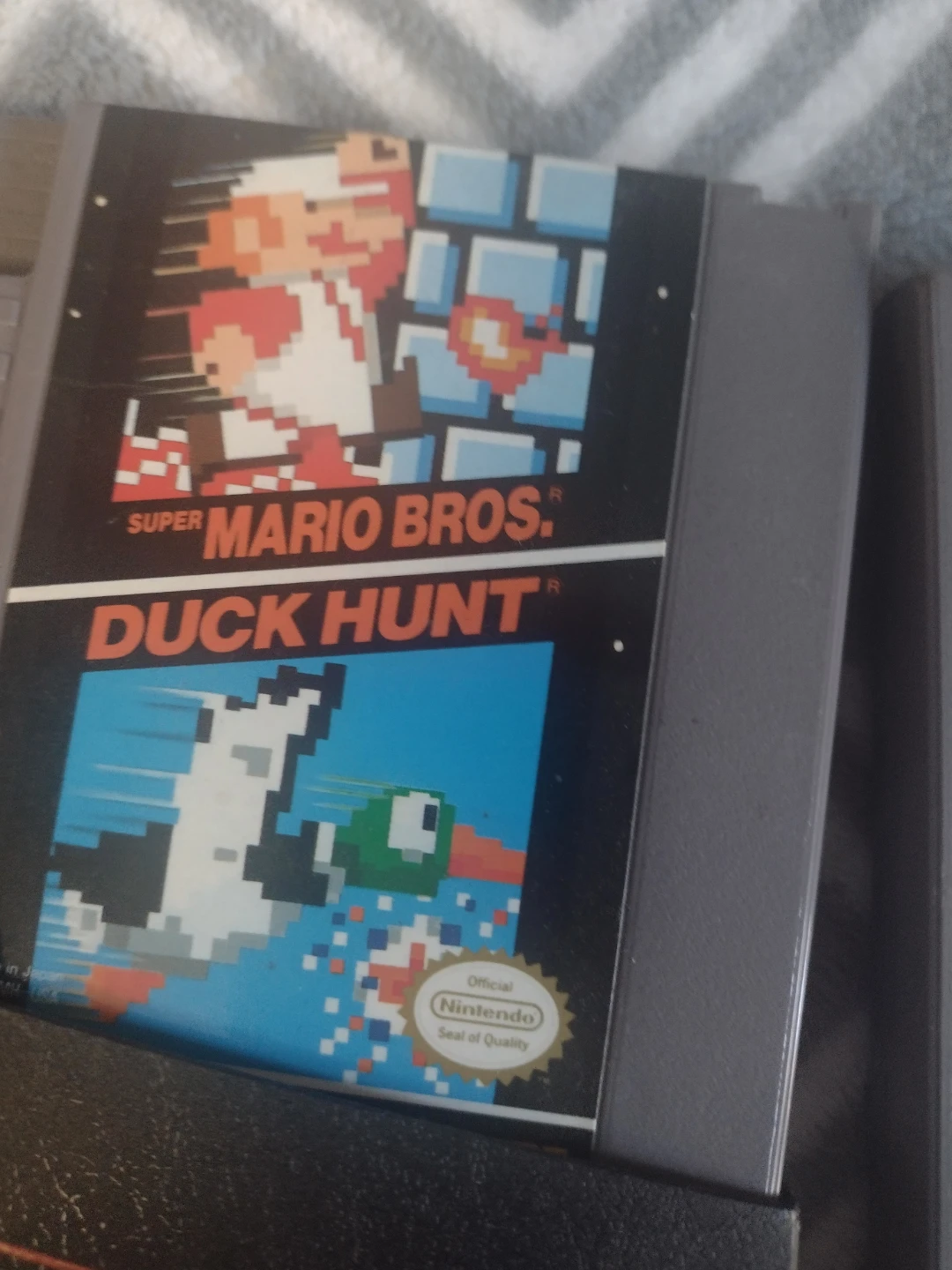 Hyperkin Console with 2 Controllers and 4 NES Games - photo 2