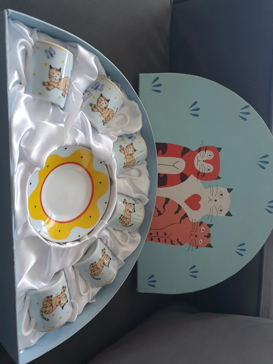 Cat Themed Coffee Cup and Saucer Set small - photo 2