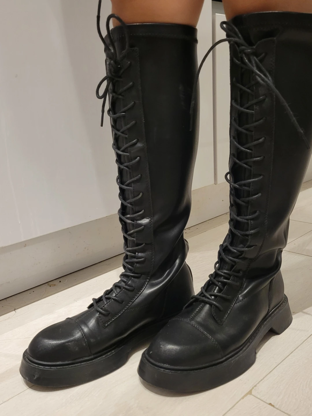 Black Lace-Up Knee-High Boots US 6.5-7 - photo 4