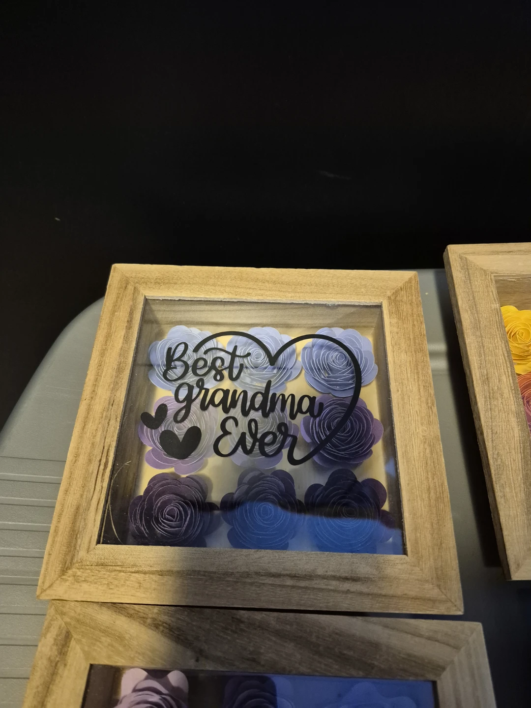 Shadow Box with Flowers - Best Grandma Ever - photo 3