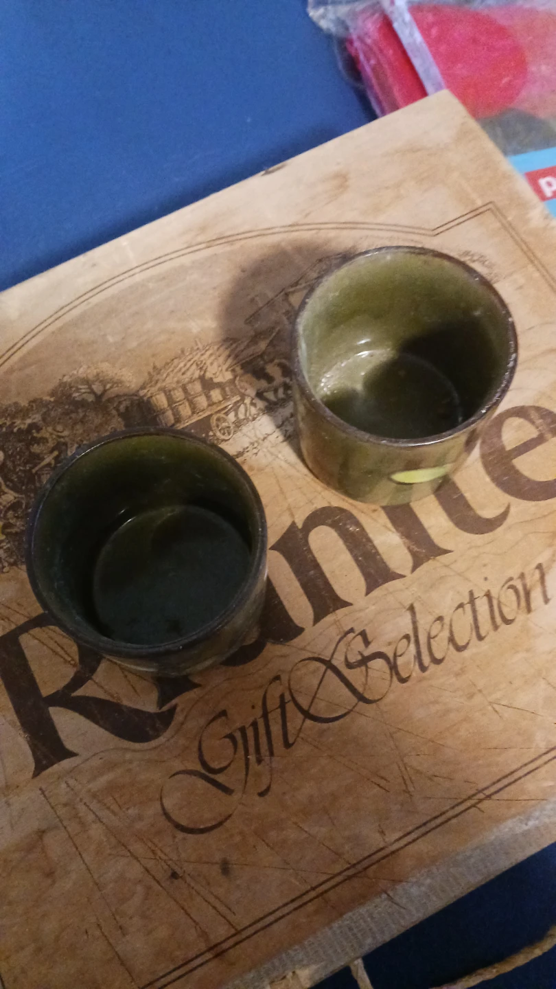 Ceramic Cups with Leaf Design - photo 3