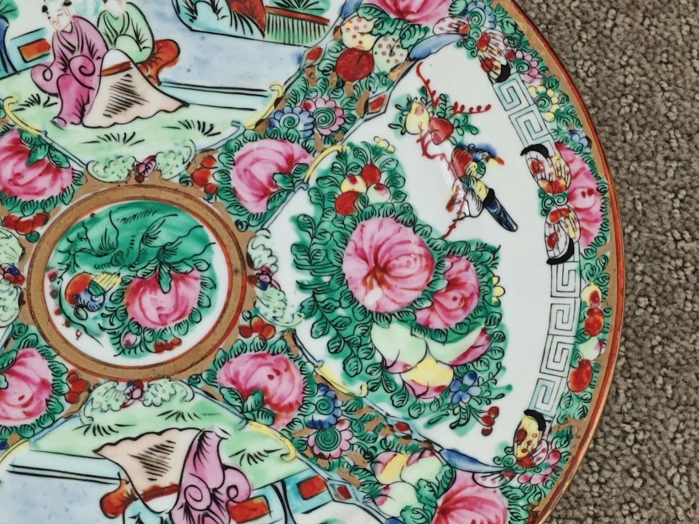 Hand Painted Porcelain Plate 10" Chinese Rose Medallion Famille - photo 4