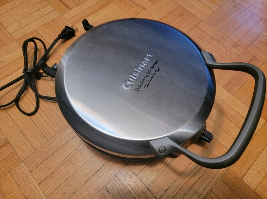 Cuisinart WAF-200C 4-Slice Belgian Waffle Maker, Stainless Steel - photo 2