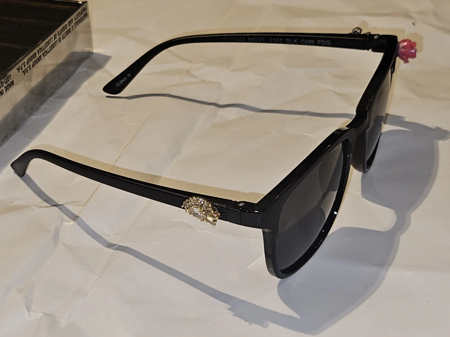 Solar Accents Black Sunglasses with Rose and Gem Embellishments - photo 2