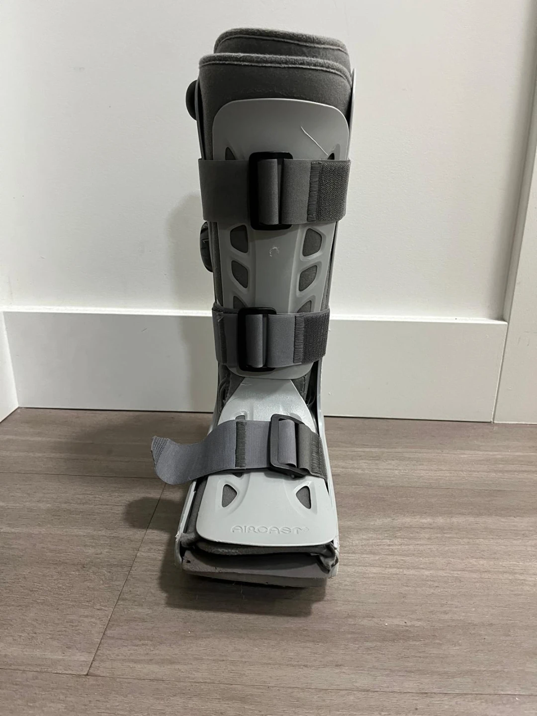 Aircast Walking Boot