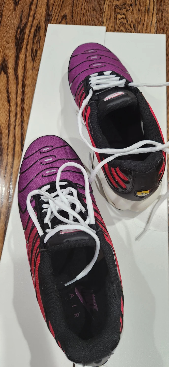 Nike Air Max Plus TN SE Size 9.5 - photo 2