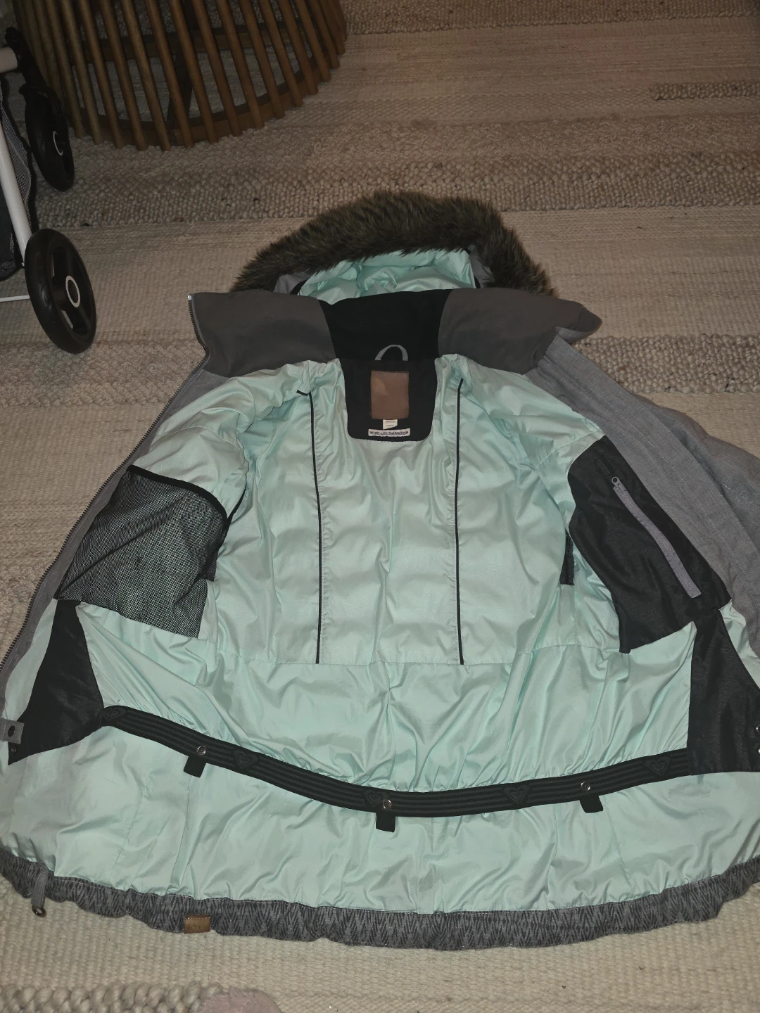 Roxy Women's Ski Snowboard Jacket