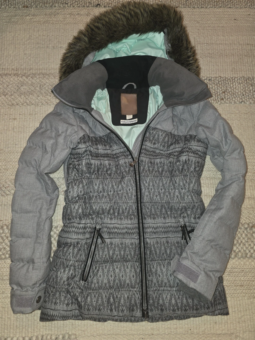 Roxy Women's Ski Snowboard Jacket - photo 3