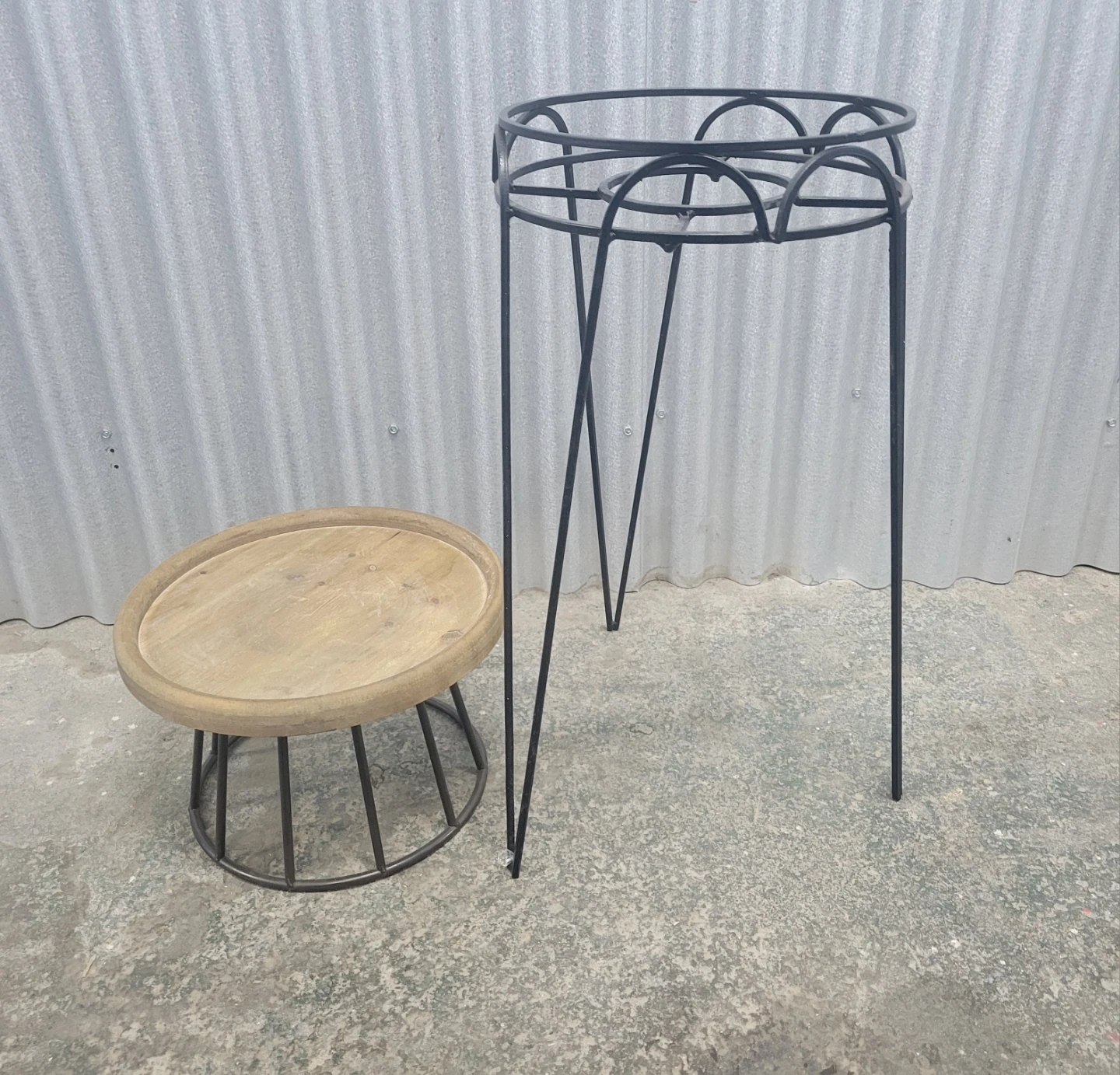 Round Wood Top Plant Stand - photo 5