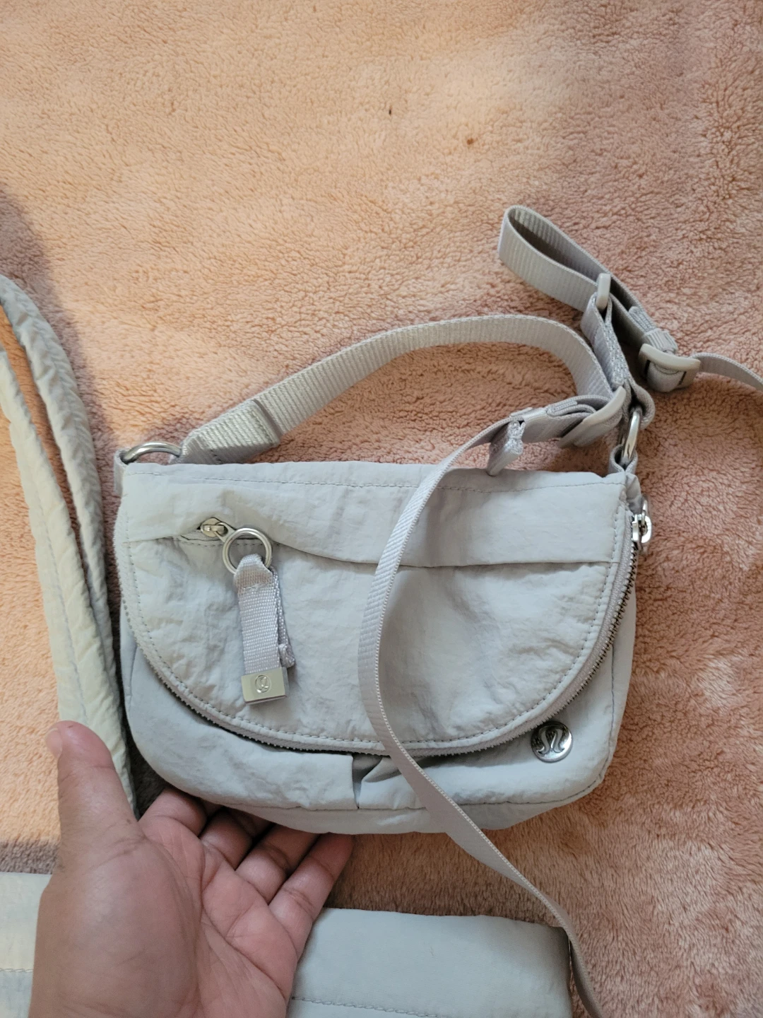 Lululemon Everywhere Belt Bag & Tote - photo 3