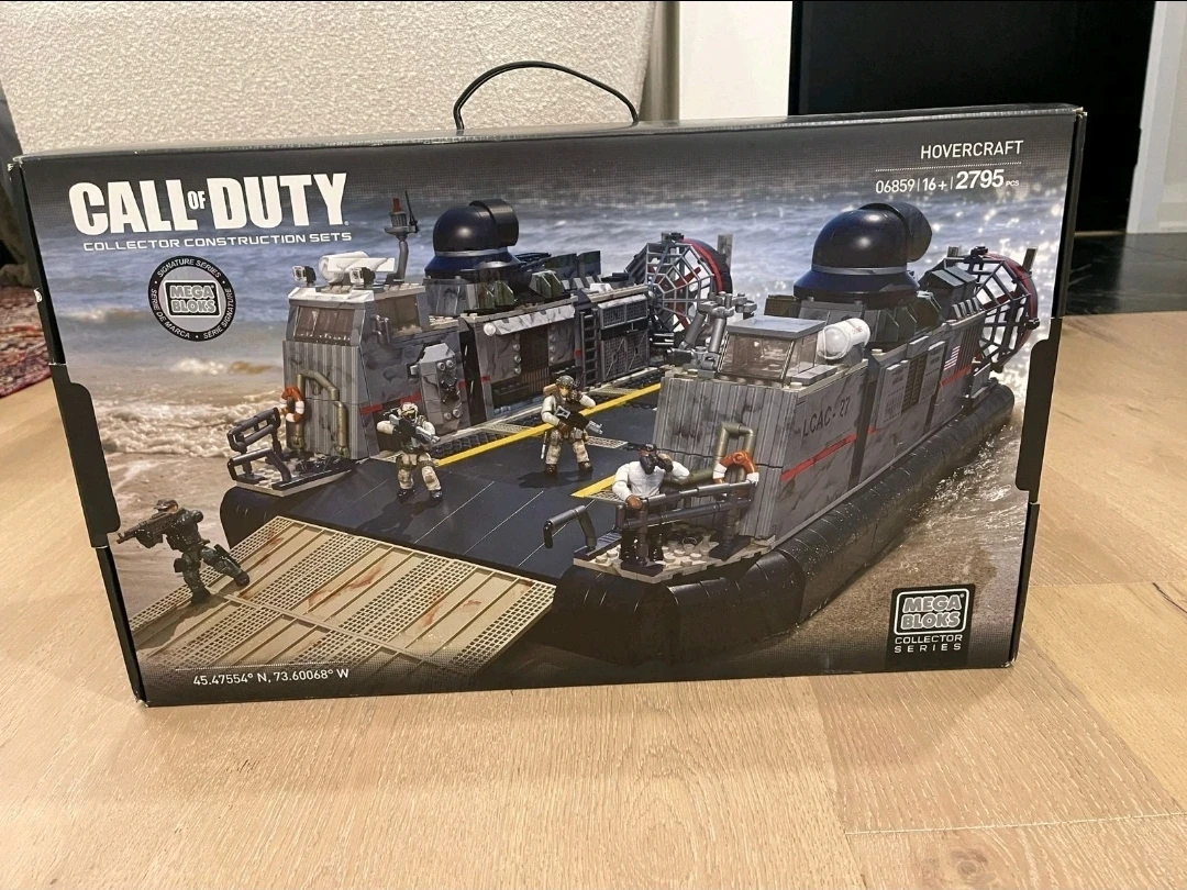 Mega Bloks Call of Duty Hovercraft Collector Construction Set