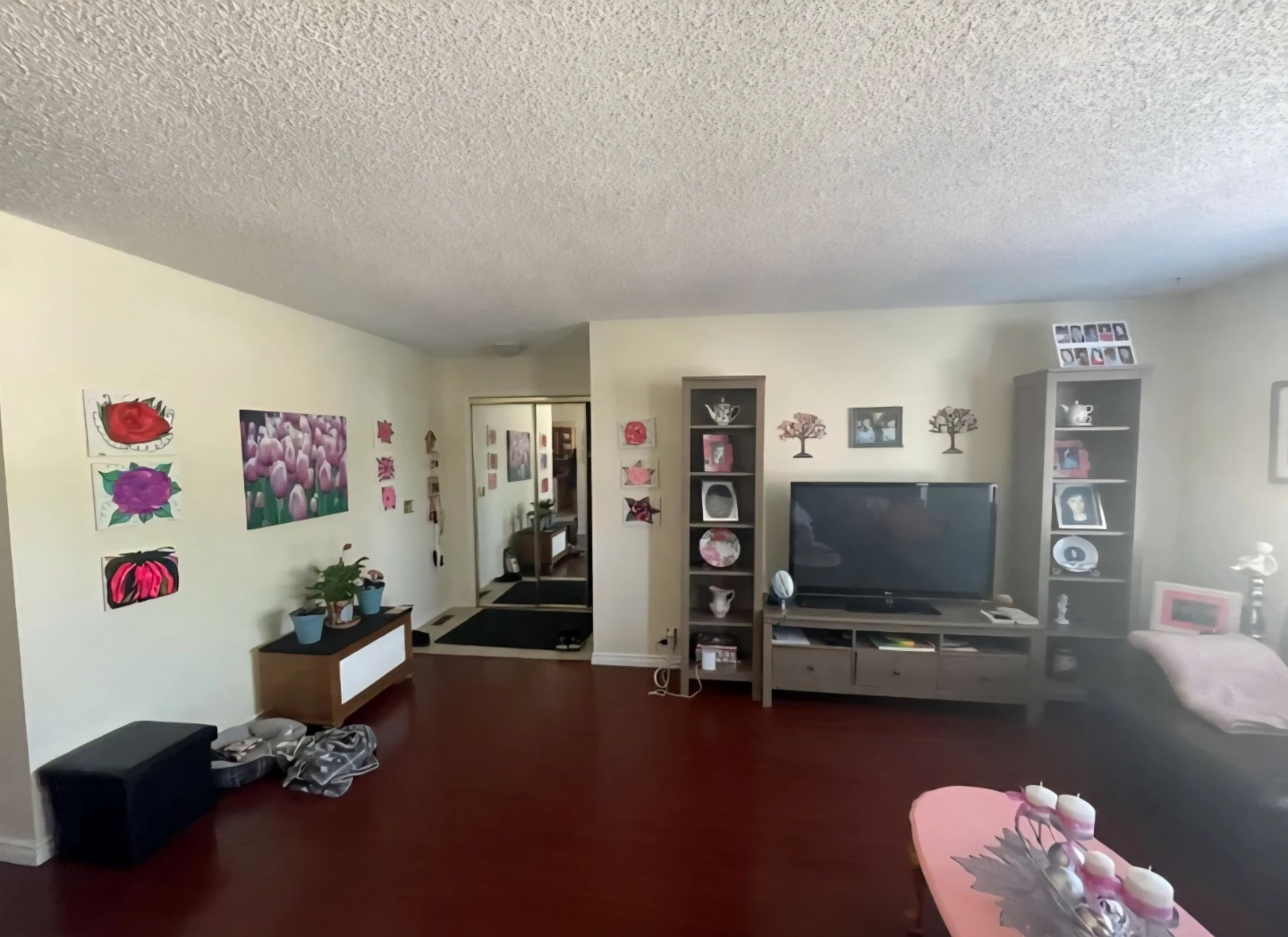 3br mainfloor + garage+private in-suite laundry