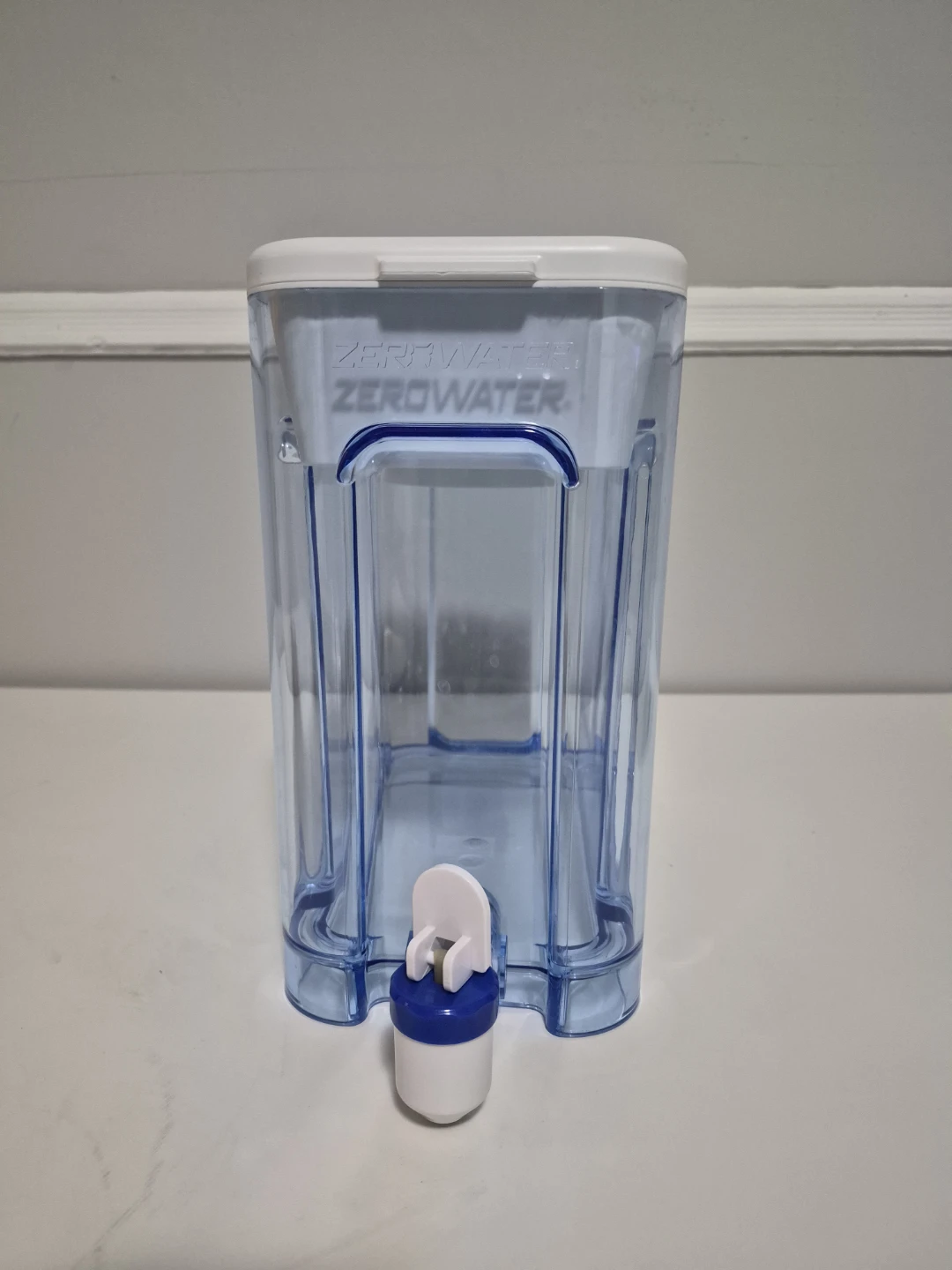 ZeroWater Pitcher + extra filters - photo 2