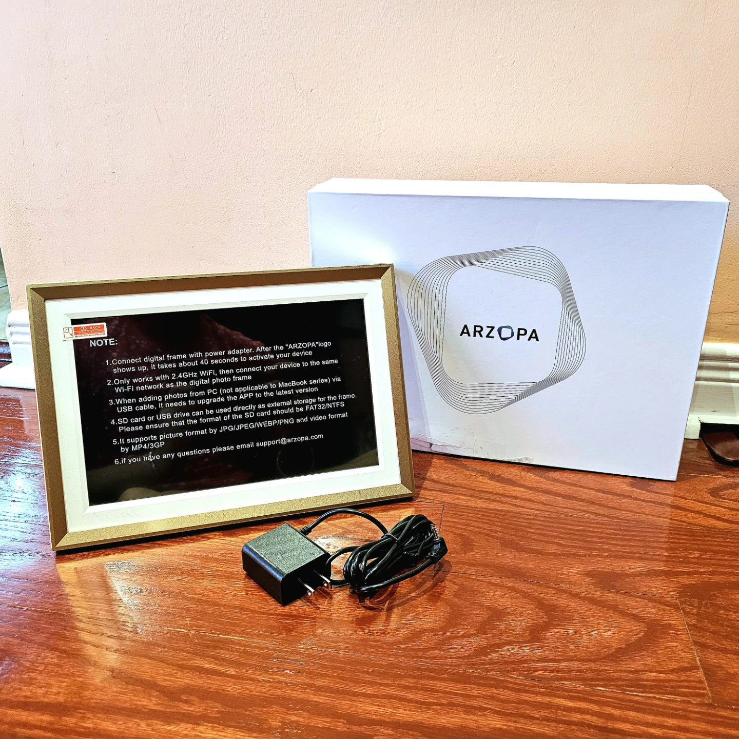 Arzopa 10.1" Smart Digital Picture Frame WiFi Touchscreen D10