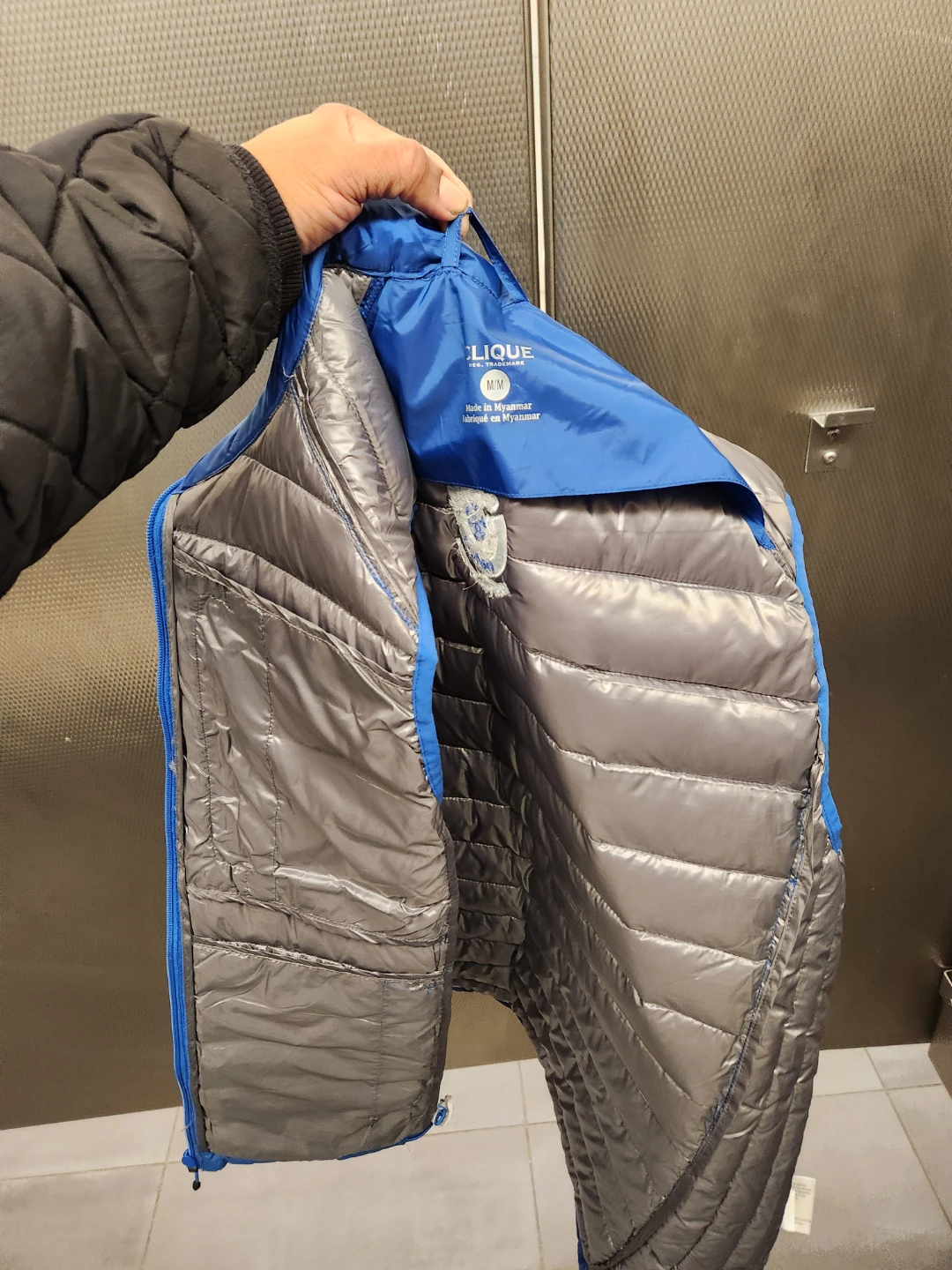 Caledon Ski Club Men's Down Vest - photo 3