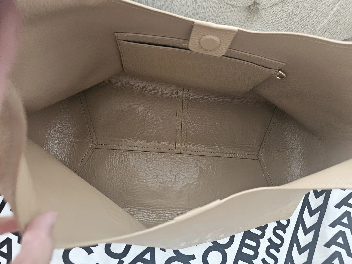 Authentic Marc Jacobs The Sack Bag Leather Tote Beige - photo 4
