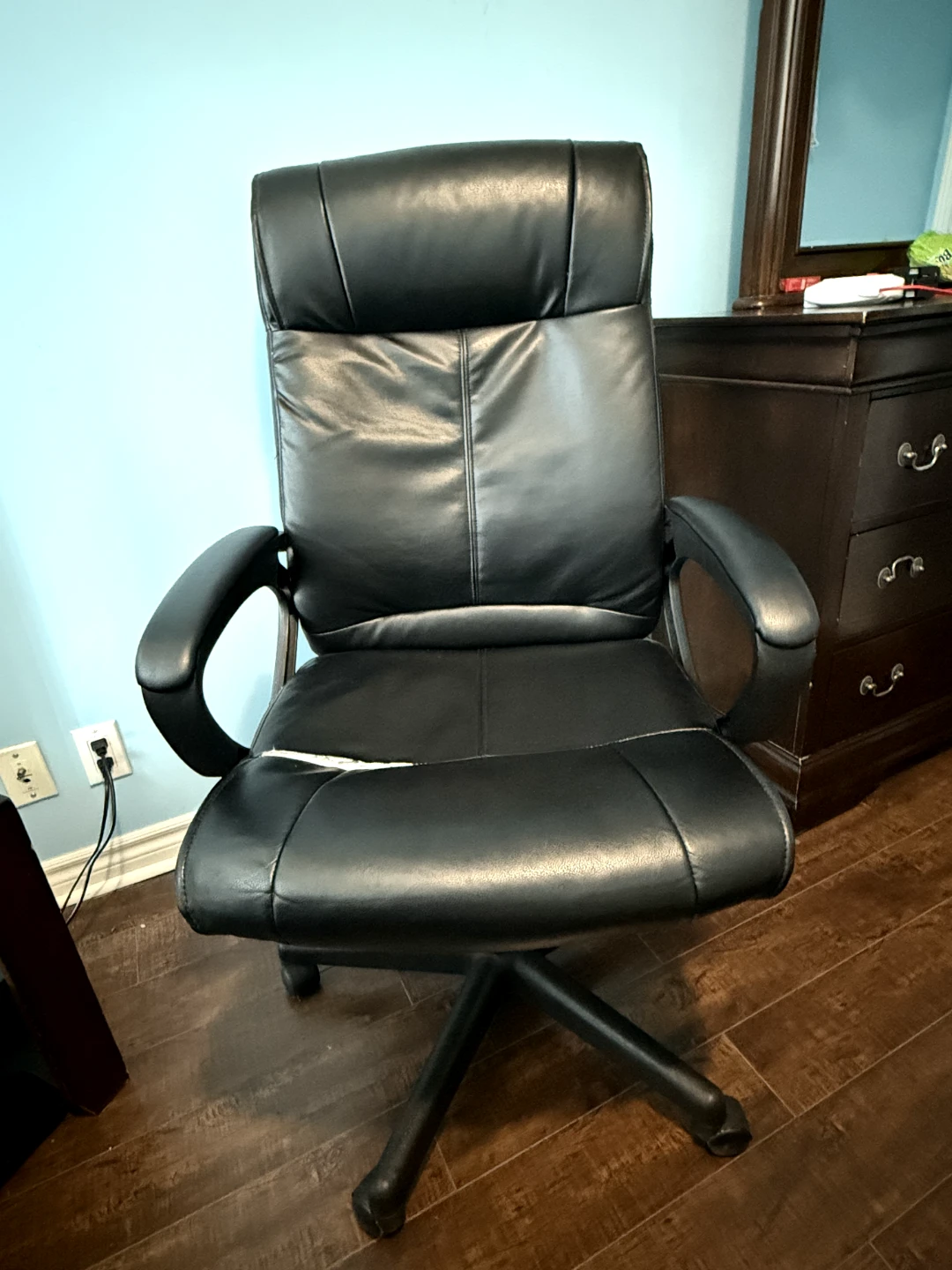 Black Faux Leather Office Chair - photo 3