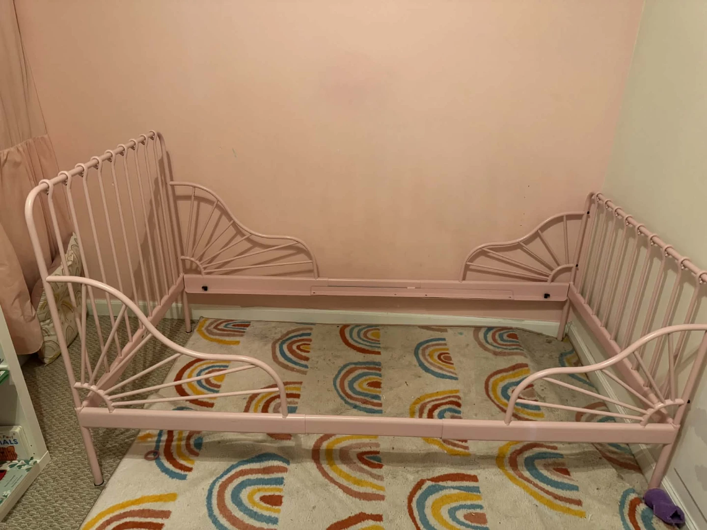 Pink IKEA Minnen bed - photo 2