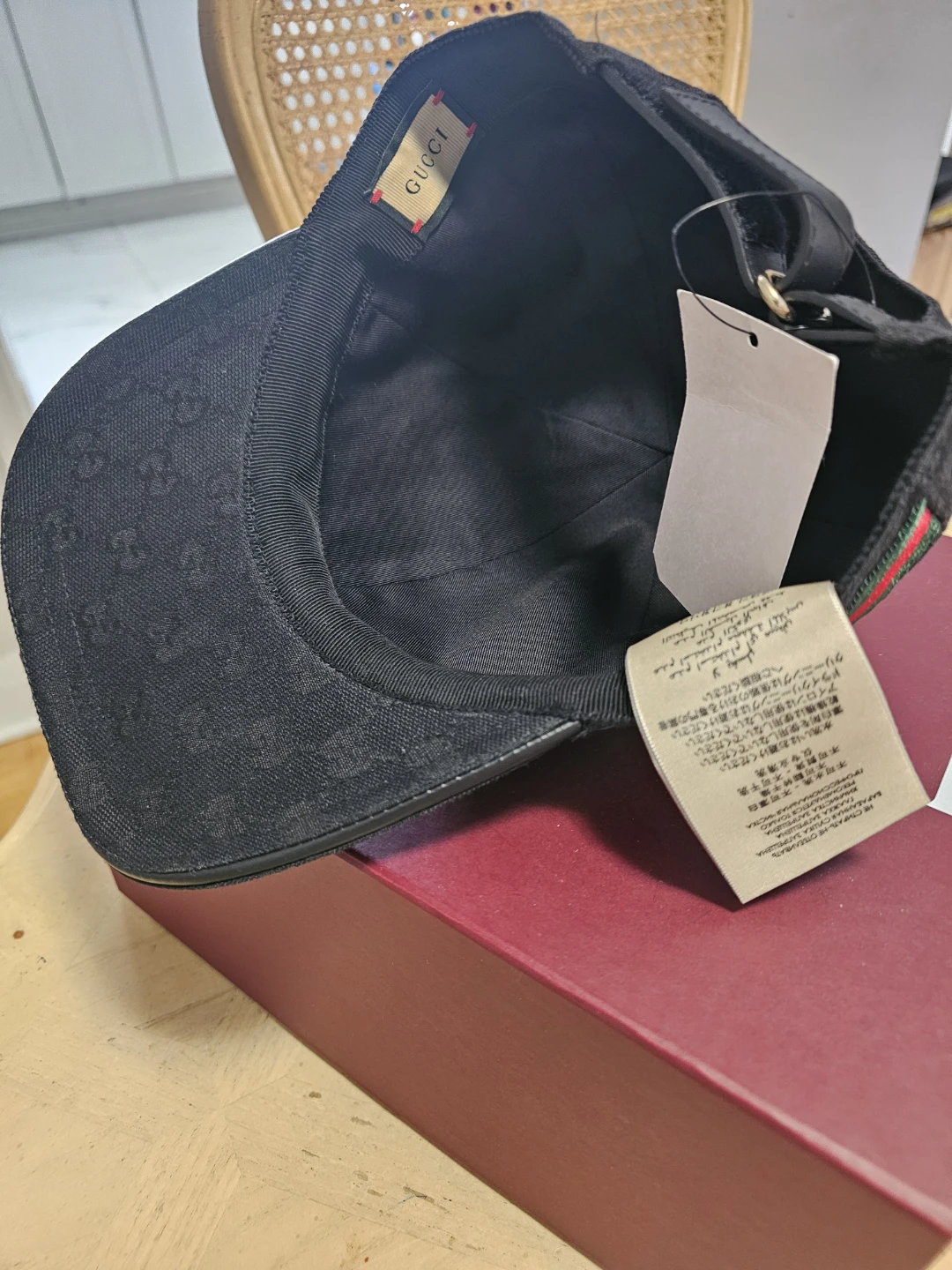 Brand New with Tags Gucci GG Baseball Hat, box/bag included - photo 4